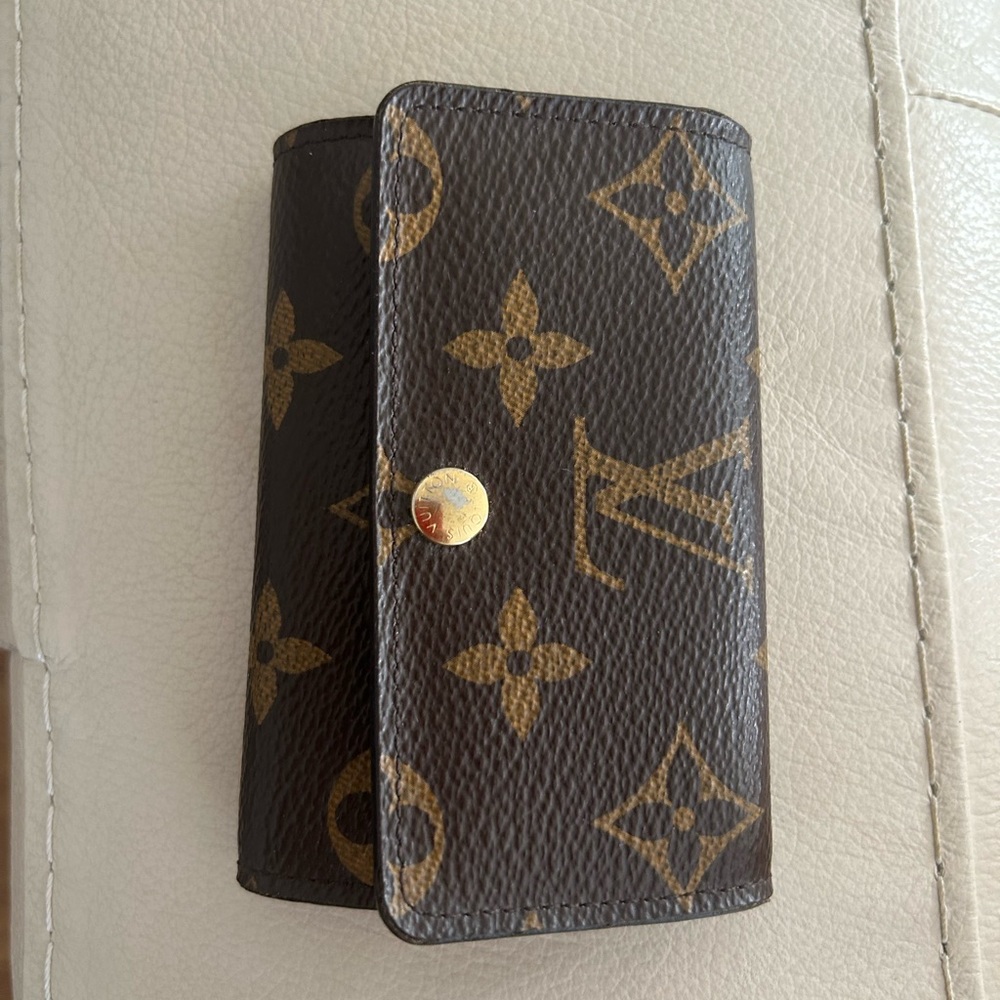 6-ring key wallet